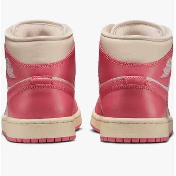 Jordan 1
'guava ice'
Womens
Brand new - Picture 10 of 11
